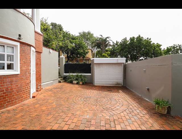 5 BEDROOM SECTIONAL TITLE FOR SALE IN MUSGRAVE